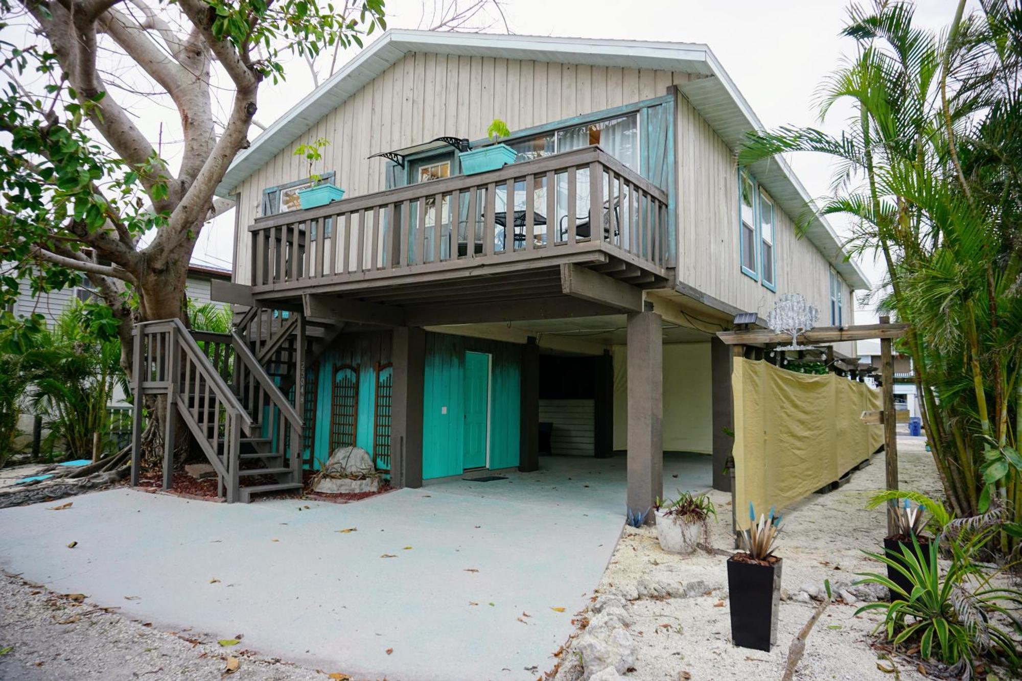 Ami Tree House Villa Bradenton Beach Exterior photo