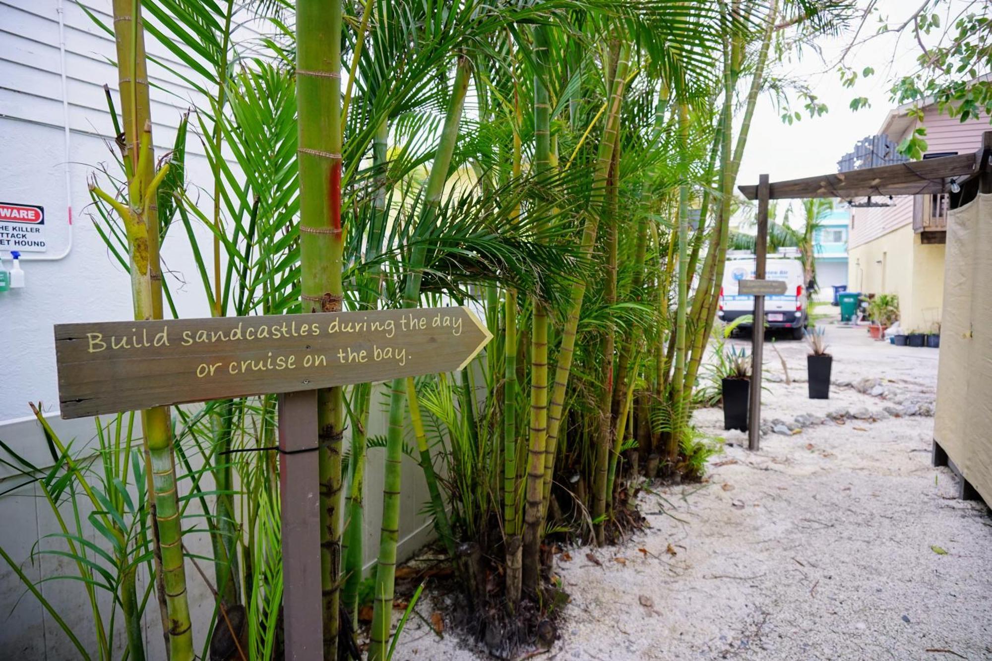 Ami Tree House Villa Bradenton Beach Exterior photo