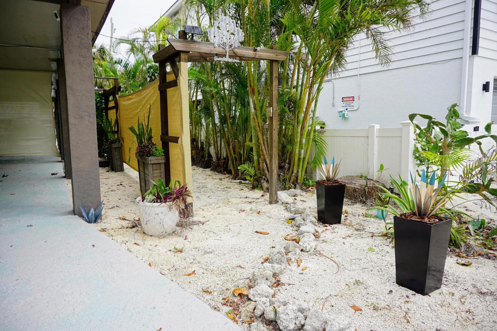 Ami Tree House Villa Bradenton Beach Exterior photo