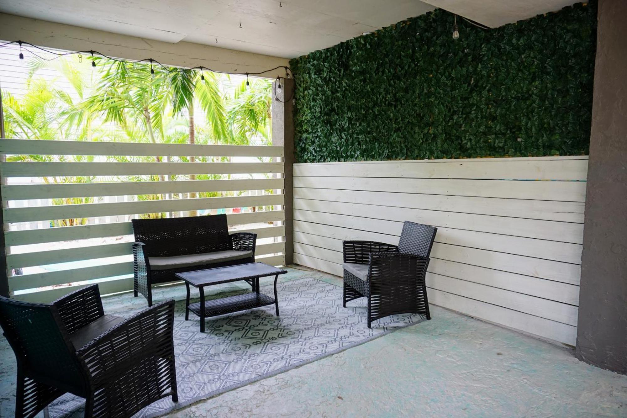Ami Tree House Villa Bradenton Beach Exterior photo